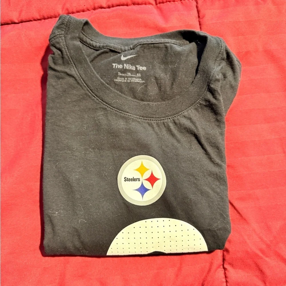 Nike Men's Justin Fields Pittsburgh Steelers T-shirt - Picture 3 of 3